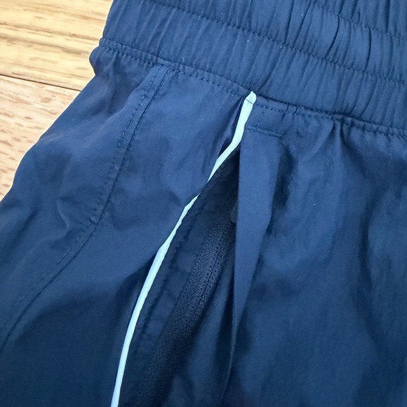 NWT Lululemon License To Train Oversized Joggers - Picture 4 of 10